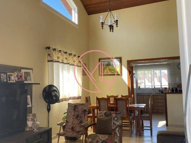 Casa para Venda em Porangaba - 5