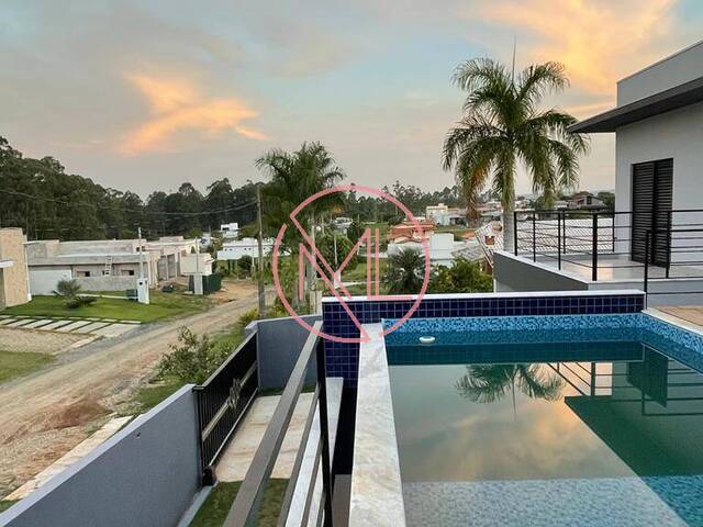 #181 - Casa em condomínio para Venda em Porangaba - SP