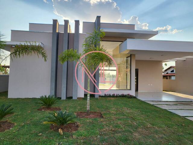 #195 - Casa em condomínio para Venda em Porangaba - SP