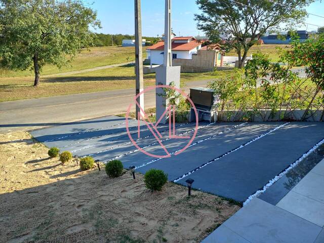 #210 - Casa em condomínio para Venda em Porangaba - SP