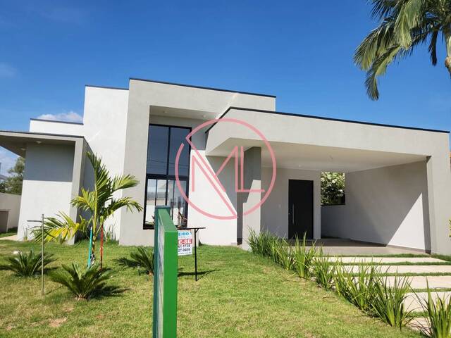 #215 - Casa em condomínio para Venda em Porangaba - SP