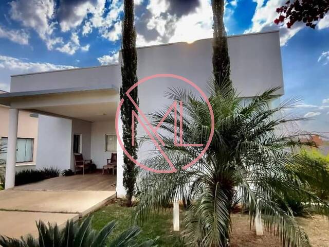 #226 - Casa em condomínio para Venda em Porangaba - SP